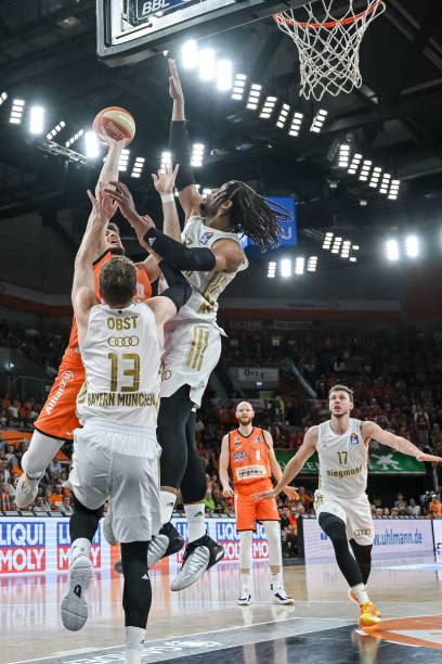 对于不少足 对于不少足