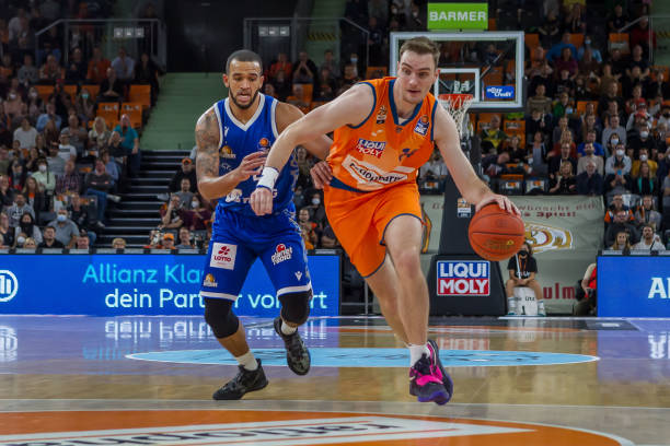 世界亚军被淘汰!1:3不敌日本张本智和,仁川冠军赛遭遇一轮游.