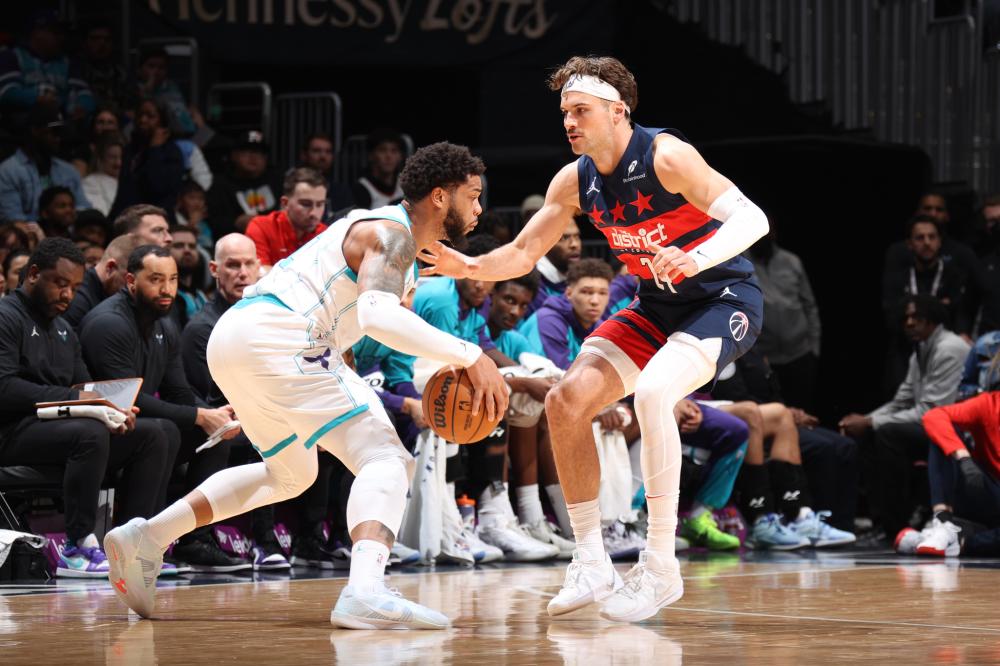 让中前场形 让中前场形