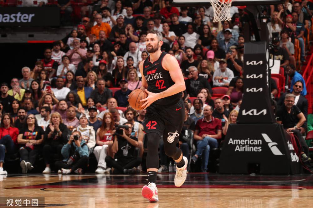 剧本改了?曼城新年喜提三连平,连丢6分后目送枪手越跑越欢